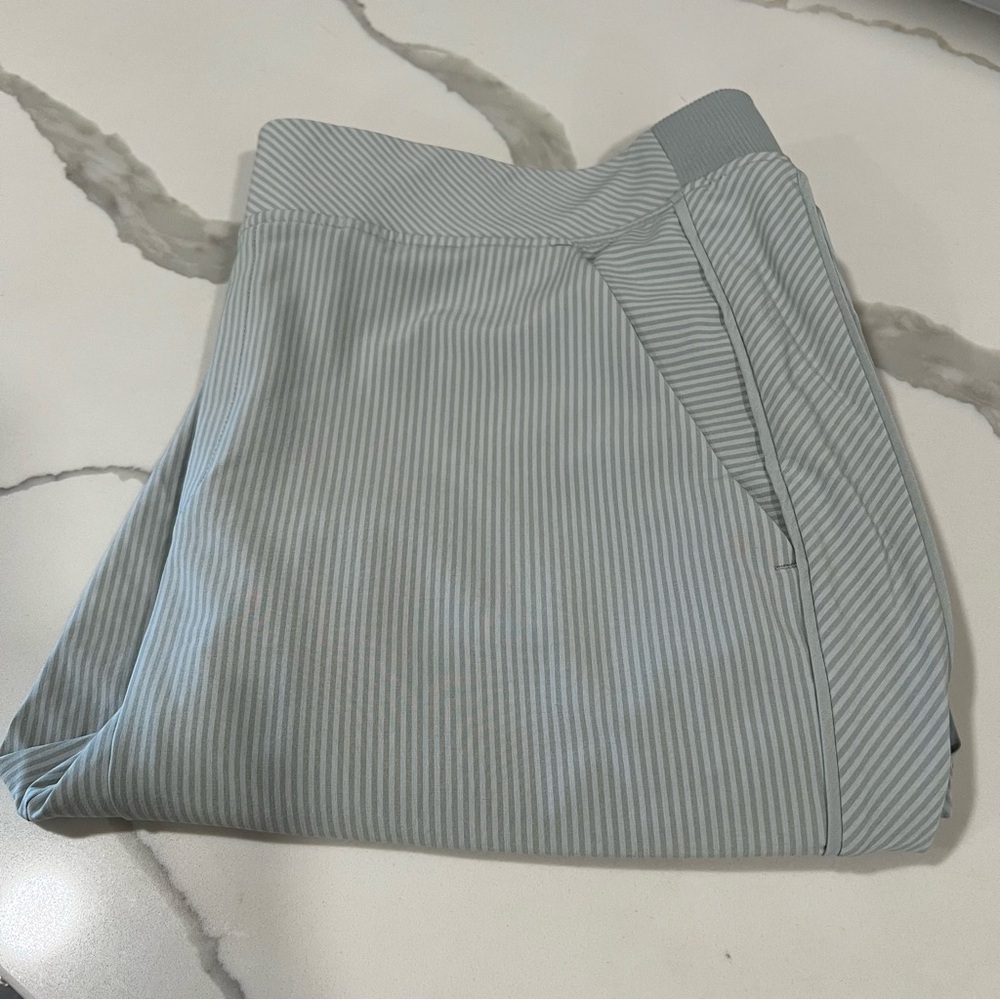 Athleta women's Brooklyn textured ankle pants‎ size 14 petite green striped